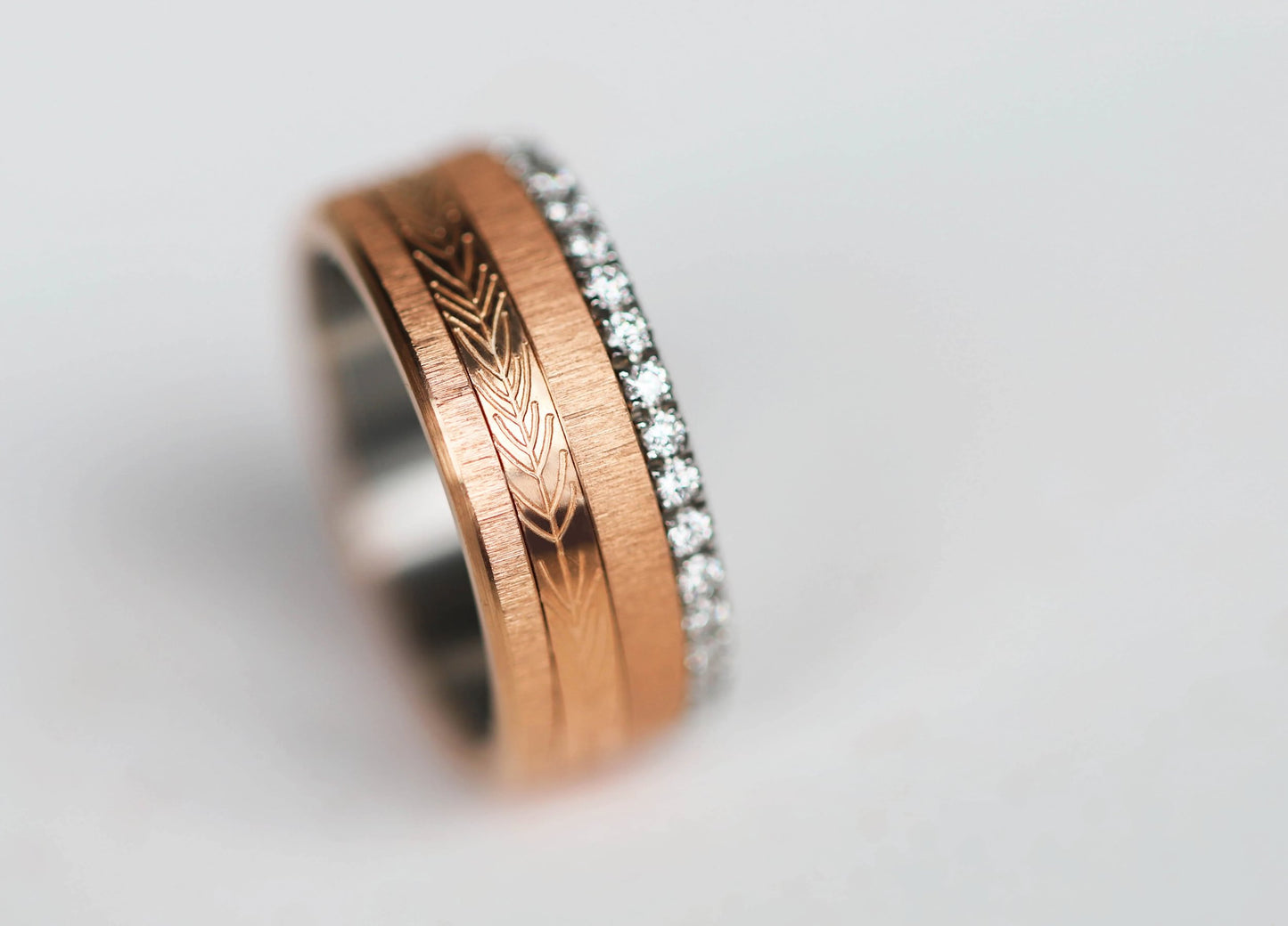 Bague complète mood joaillerie  avec diamants - Feuilles de diamants