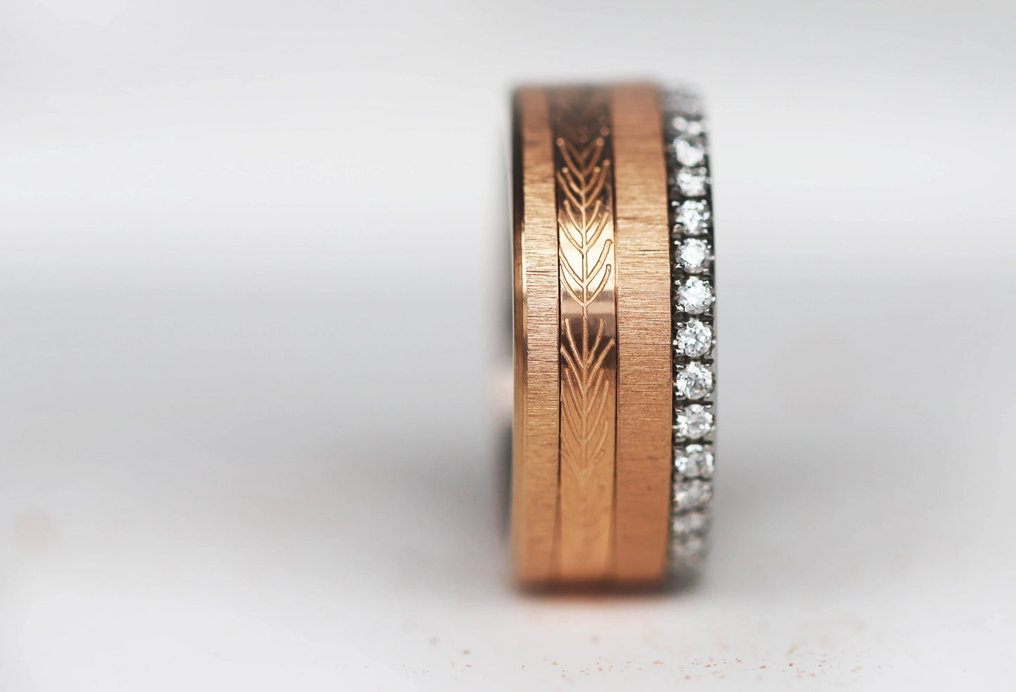 Bague complète mood joaillerie  avec diamants - Feuilles de diamants