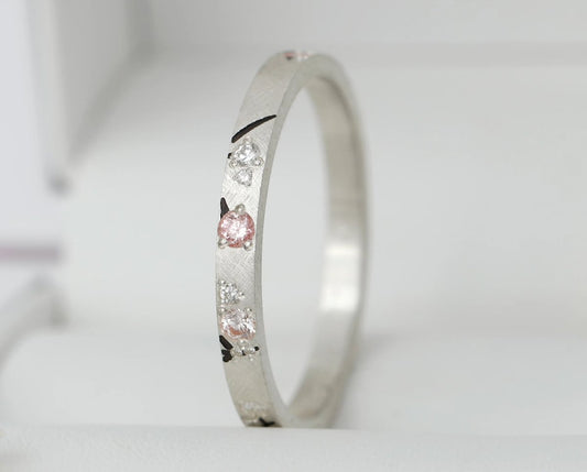 Anneau en argent  (addon medium) Hanami 03  avec diamants  et diamant rose Pur pour bague mood de luxe