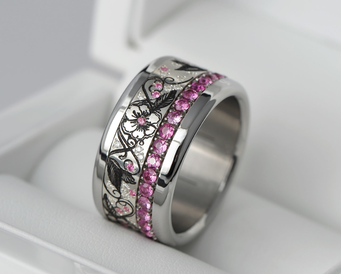 Addon en argent serti de diamants blancs et saphirs roses "Éclosion"