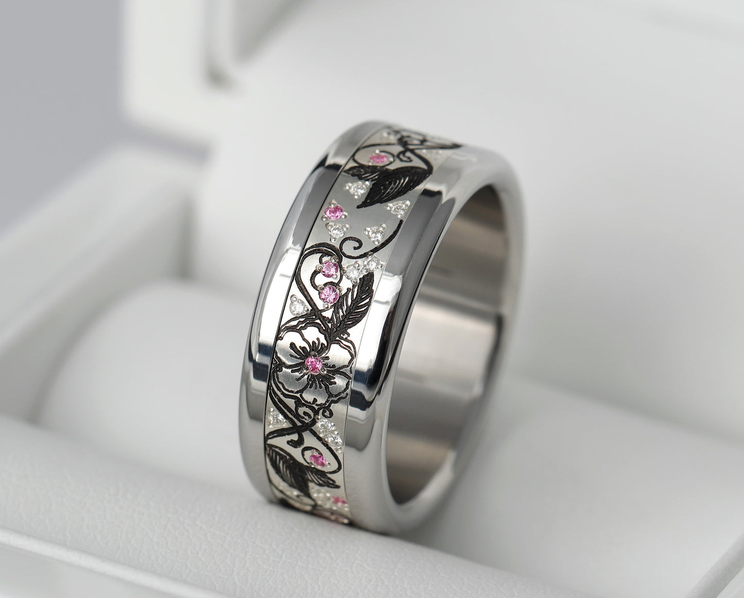 Addon en argent serti de diamants blancs et saphirs roses "Éclosion"