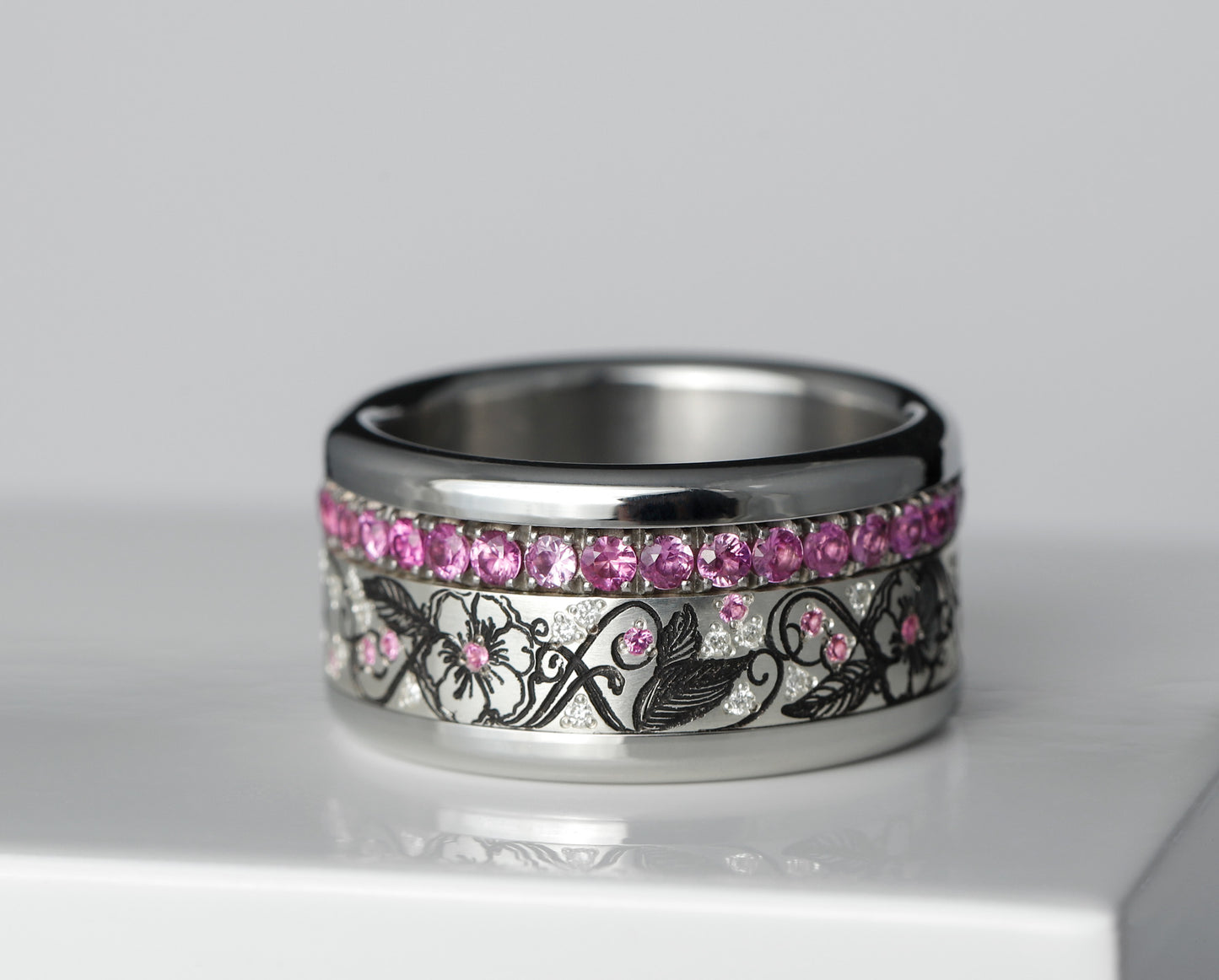 Addon en argent serti de diamants blancs et saphirs roses "Éclosion"