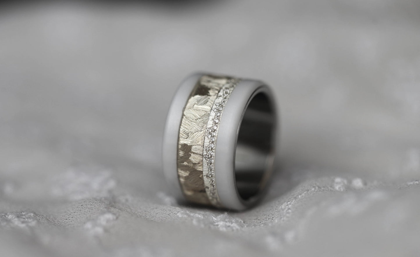 Bague luxe pour femme - Anneau en argent (medium) Yarrow "White" avec diamants