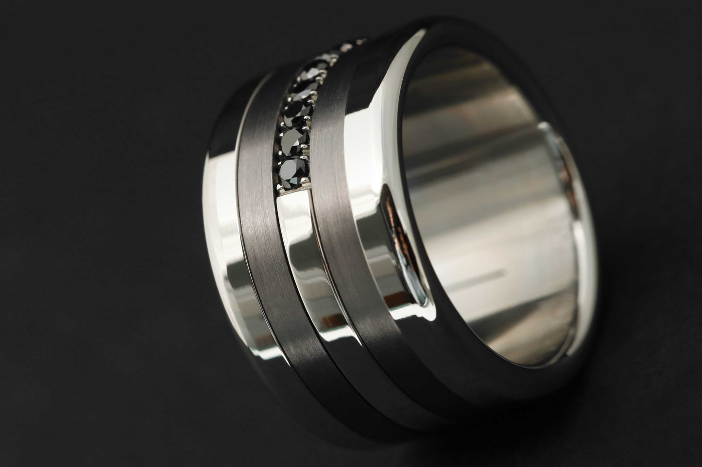 Addon medium acier serti partiellement de diamants noirs 1.9 mm