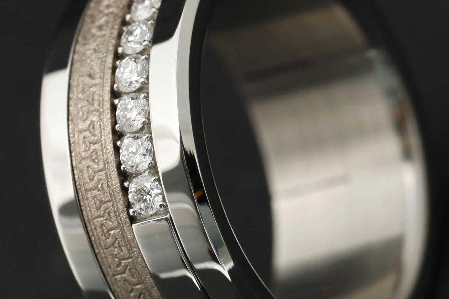 Addon medium acier serti partiellement de diamants 1.9 mm