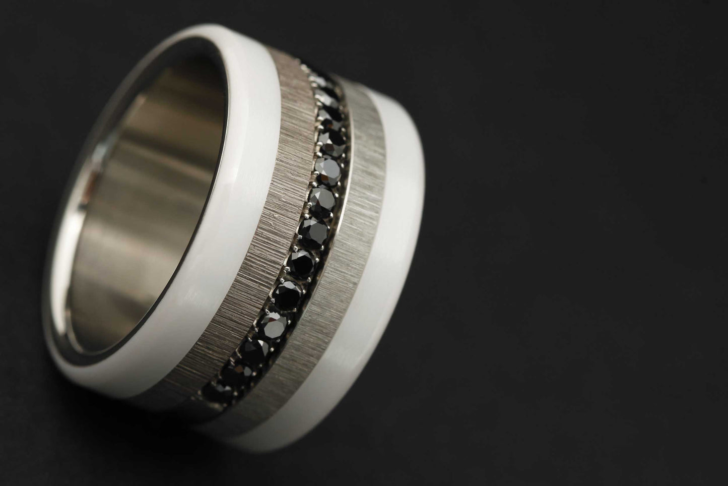 Addon medium acier serti partiellement de diamants noirs 1.9 mm