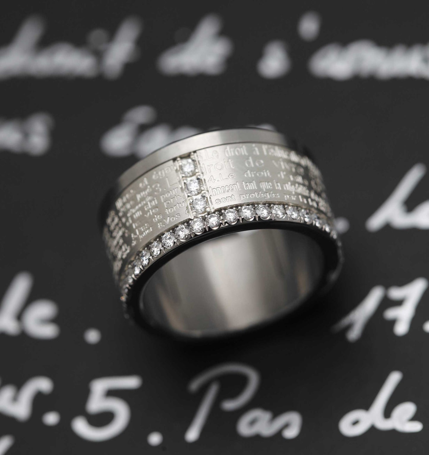 Base small entièrement sertie de diamants 1.9mm sur un côté