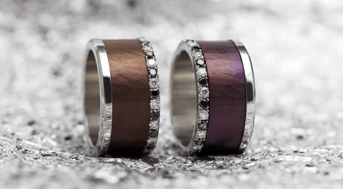 Base small entièrement sertie de diamants et diamants noirs 1.9mm sur un côté