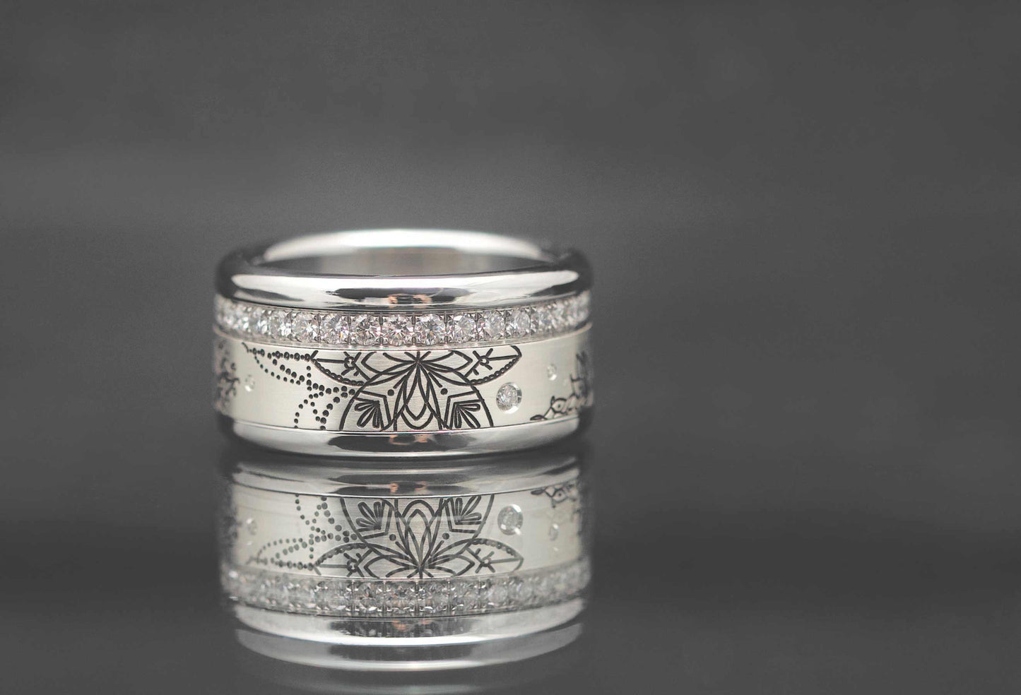 Addon medium acier entièrement serti de diamants 1.9 mm