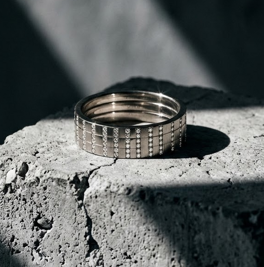 Innenring aus 18K Graugold (Medium Addon) "Urspung" aus des "Goldenes Quadrat" Kollektion für Luxus-Ring